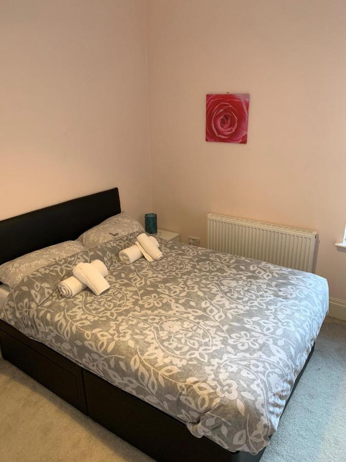 Cheapsleepz 49 Moscow Drive Hotel Liverpool Luaran gambar